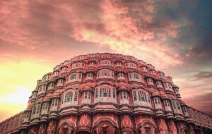 Hawa Mahal Jaipur morning free photography — skip ₹200 entry budget tip