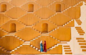 Panna Meena Kund stepwell shadow geometric Jaipur — hidden gem 5 min Amber Fort