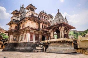 Jagat Shiromani Temple Amber village Jaipur hidden — free ancient temple 2026