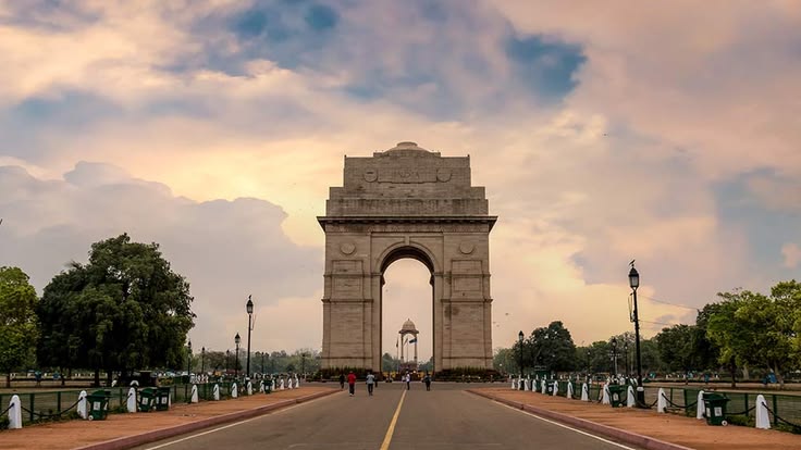 delhi humayuns tomb india gate sunrise