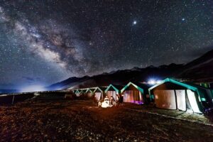 milky way pangong lake night