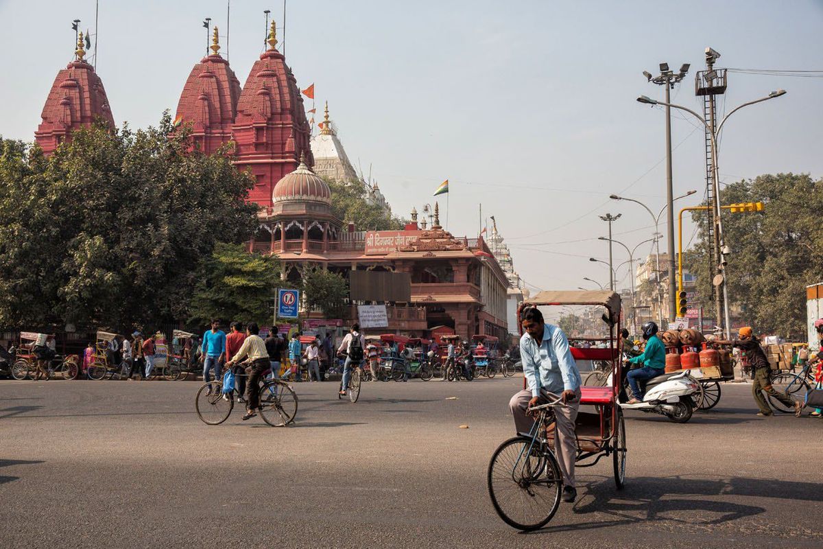 chandni chowk old delhi morning bazaar