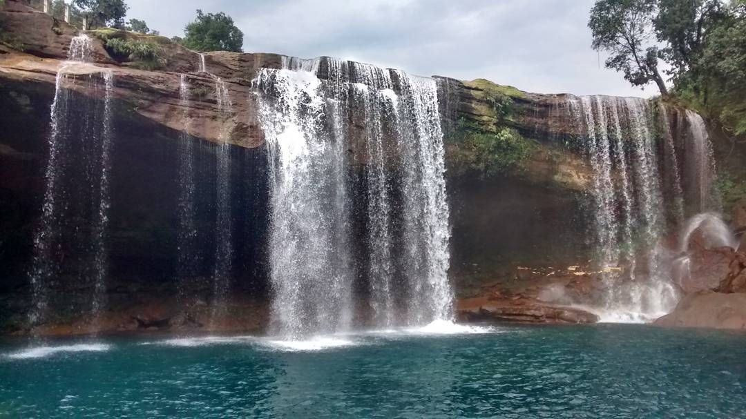 krang suri waterfall jaintia hills meghalaya