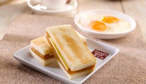 kaya toast singapore breakfast